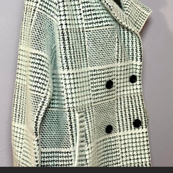 Chic Black and White Houndstooth Pea Coat - Picture 4 of 6